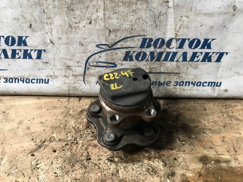 Ступица Nissan Serena 2008 C25 MR20DE зад лев