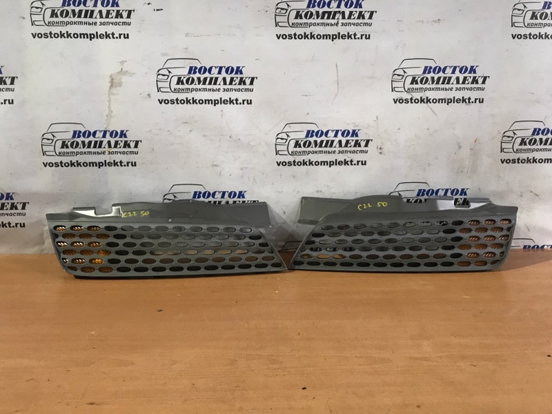 Решетка радиатора Nissan March 2002 BK12 CR14DE