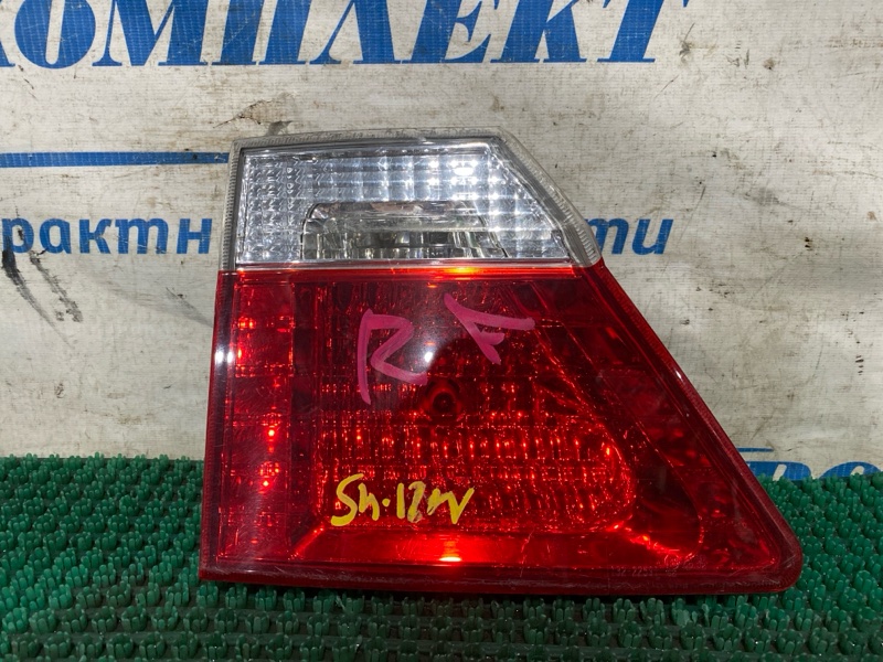 Фонарь вставка багажника Honda Airwave GJ1 L15A лев