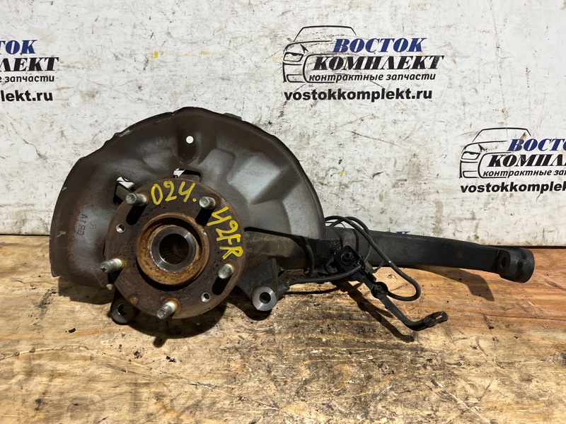 Ступица Mazda Atenza GG3S L3-VE перед прав