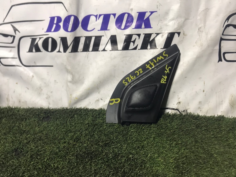 Пластиковые детали салона Suzuki Swift ZC72S K12B прав