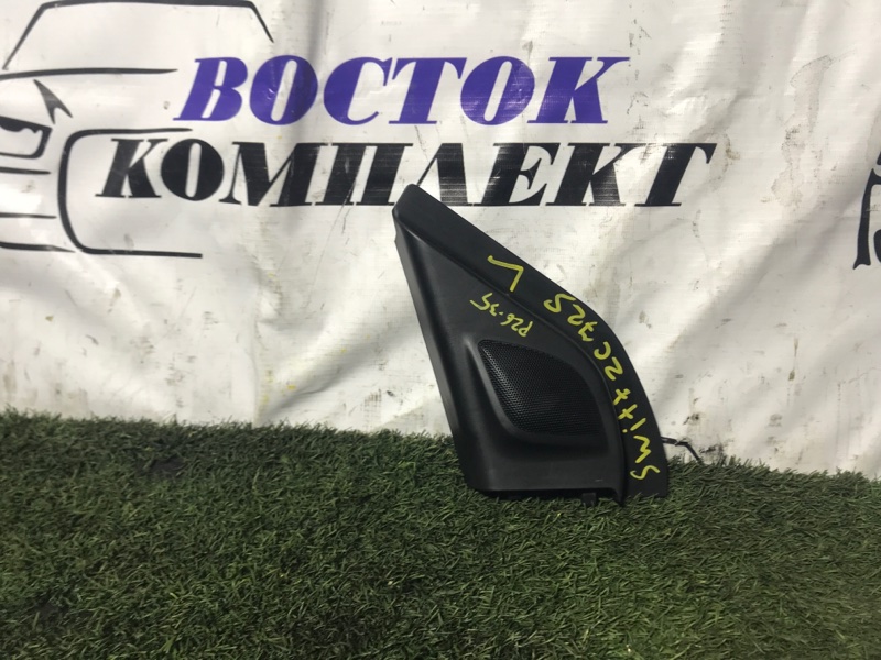 Пластиковые детали салона Suzuki Swift ZC72S K12B лев