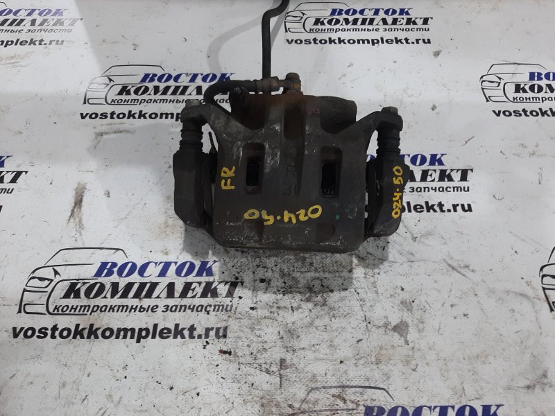 Суппорт Nissan Cima HF50 VQ30DET перед прав