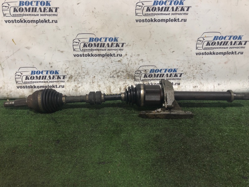 Привод Nissan Serena 2012 HFC26 MR20DD перед прав