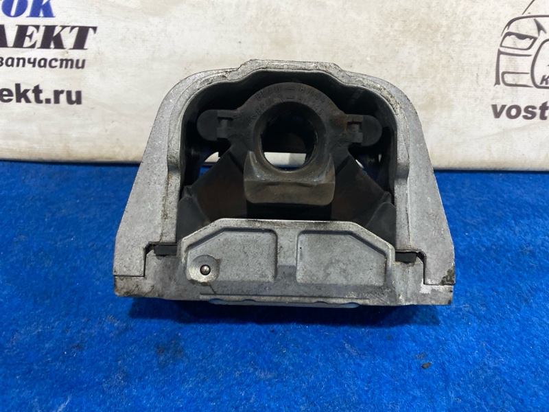 Подушка двигателя Volkswagen Golf  CAV прав