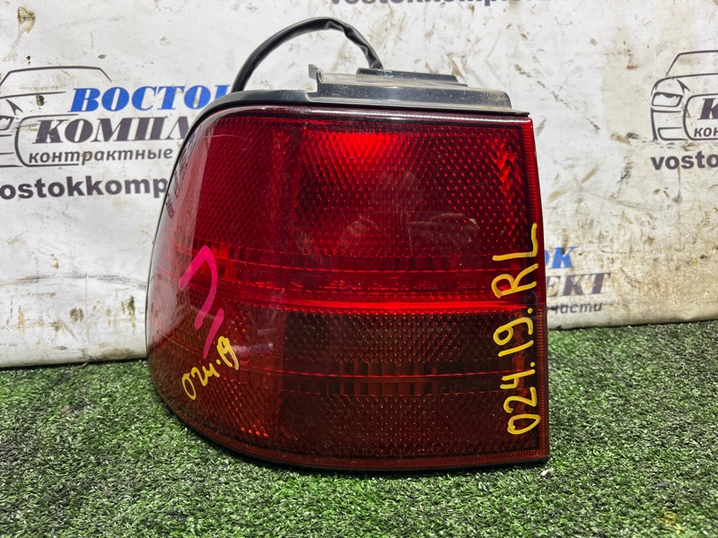 Фонарь стоп-сигнала Nissan Liberty PNM12 SR20DE зад лев