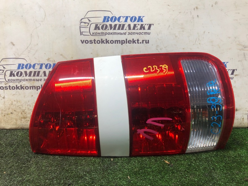 Фонарь стоп-сигнала Toyota Noah 2004 AZR60 1AZ-FSE зад прав