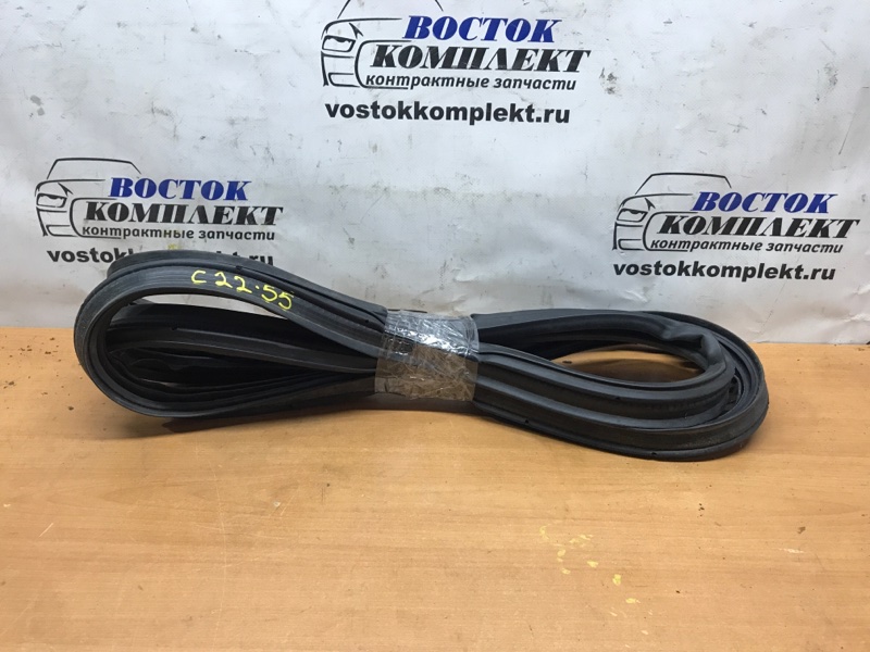 Уплотнительная резинка двери багажника Honda Fit GE6 L13A