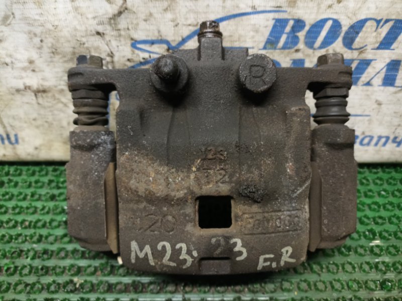 Суппорт Mazda Demio DE3FS ZJ-VE перед прав