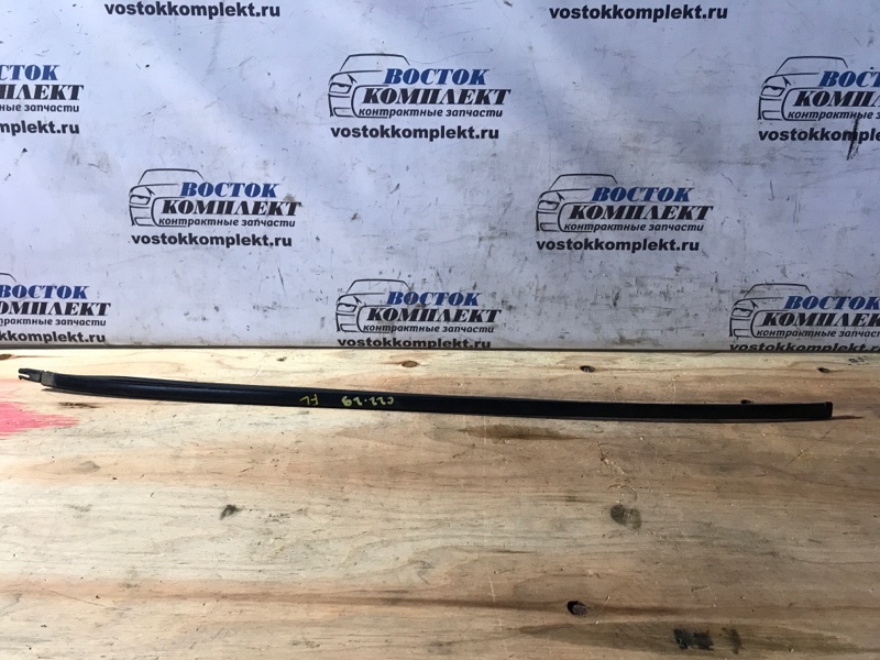 Молдинг лобового стекла Nissan Serena 2010 C25 MR20DE лев