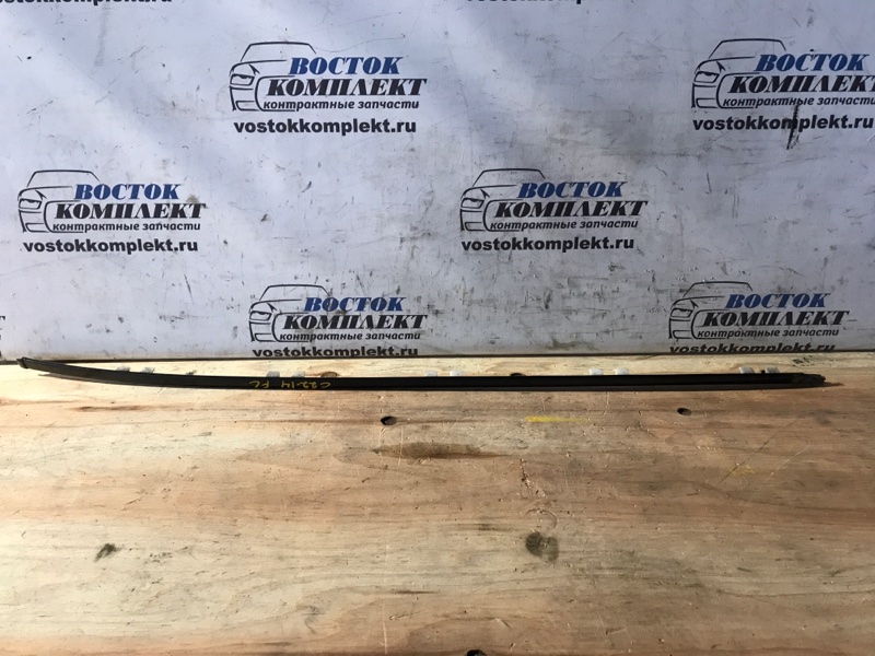 Молдинг лобового стекла Nissan Serena 2006 CC25 MR20DE лев