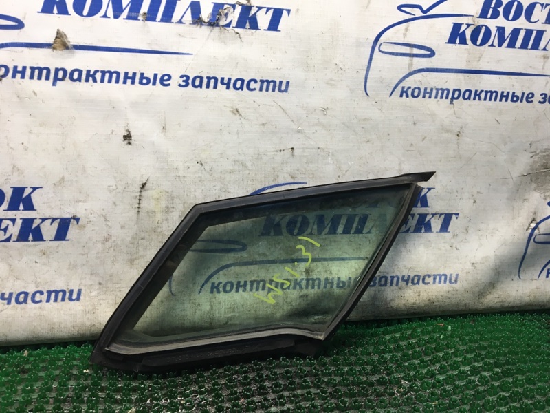 Форточка двери Honda Insight ZE2 LDA перед лев