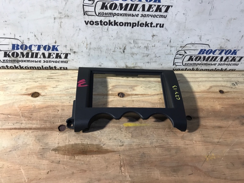 Рамка магнитофона Nissan KIX H59A 4A30