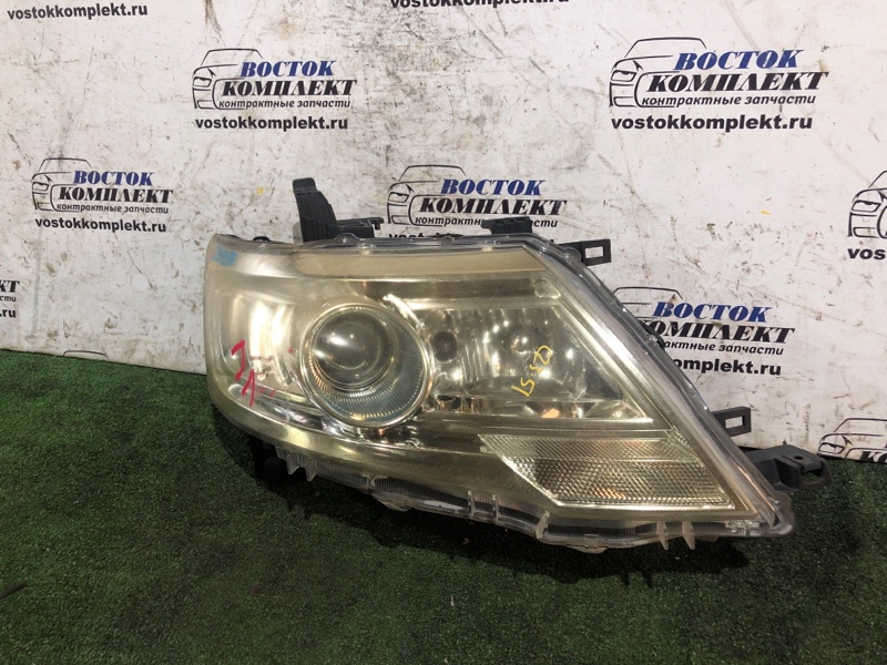 Фара Nissan Serena 2009 CC25 MR20DE перед прав
