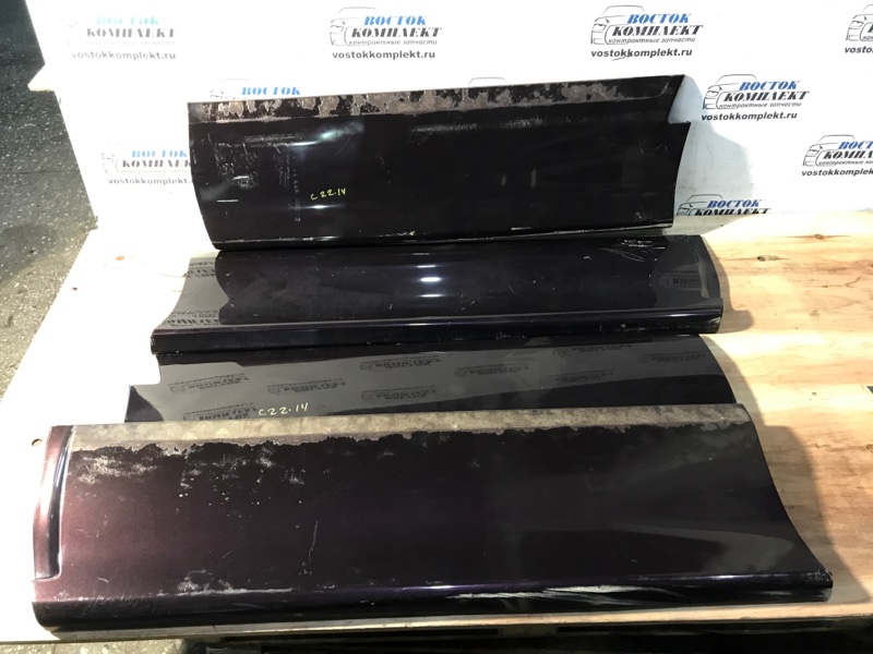 Накладка двери Nissan Serena 2006 CC25 MR20DE