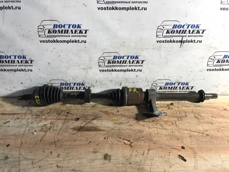 Привод Honda Mobilio Spike 2004 GK2 L15A перед прав