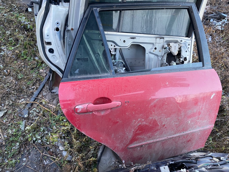 Дверь боковая Mazda Atenza GY3W зад прав