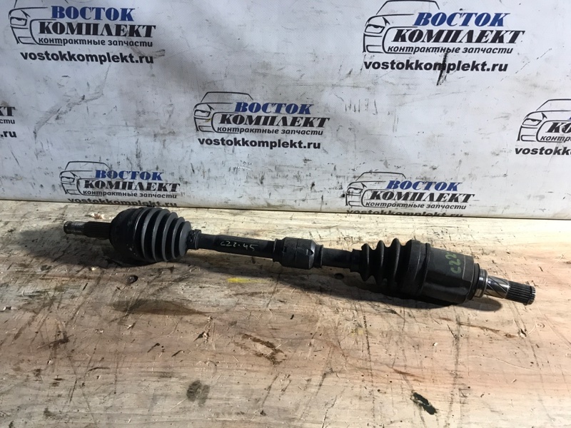 Привод Nissan Cube 2004 BZ11 CR14DE перед лев