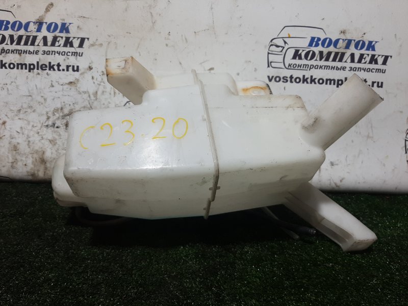 Бачок омывателя Nissan Serena 2006 CC25 MR20DE