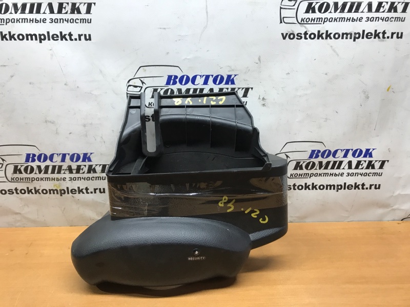 Кожух рулевой колонки Nissan Serena 2006 C25 MR20DE