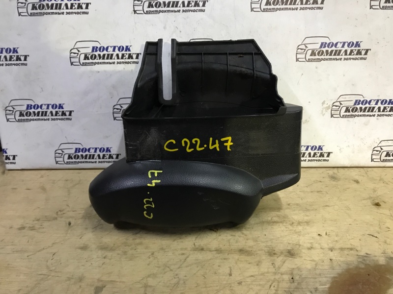 Кожух рулевой колонки Nissan Serena 2008 C25 MR20DE