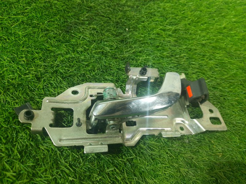 Ручка двери внутренняя Honda Airwave 2005 GJ1 L15A перед лев