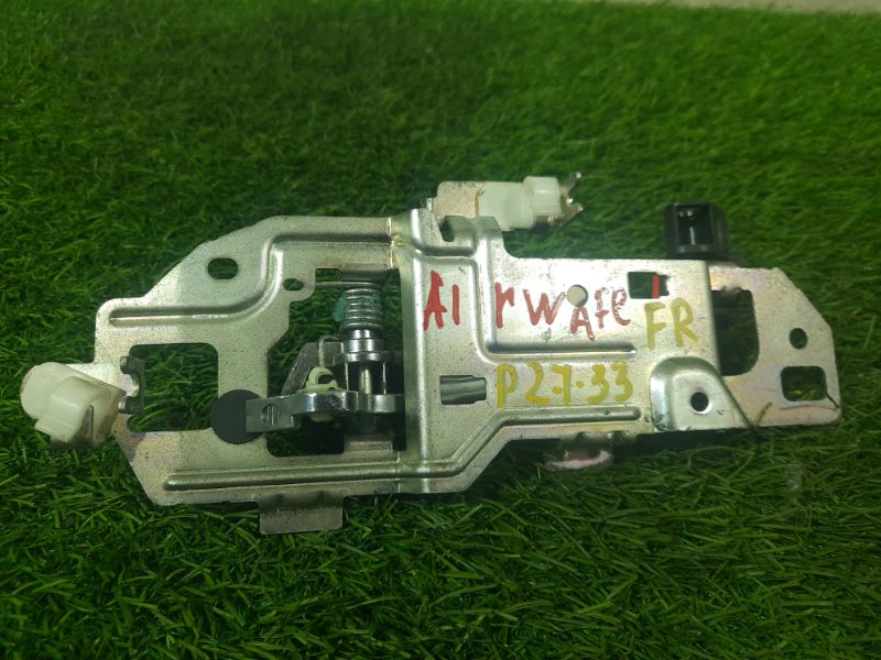 Ручка двери внутренняя Honda Airwave 2005 GJ1 L15A перед прав