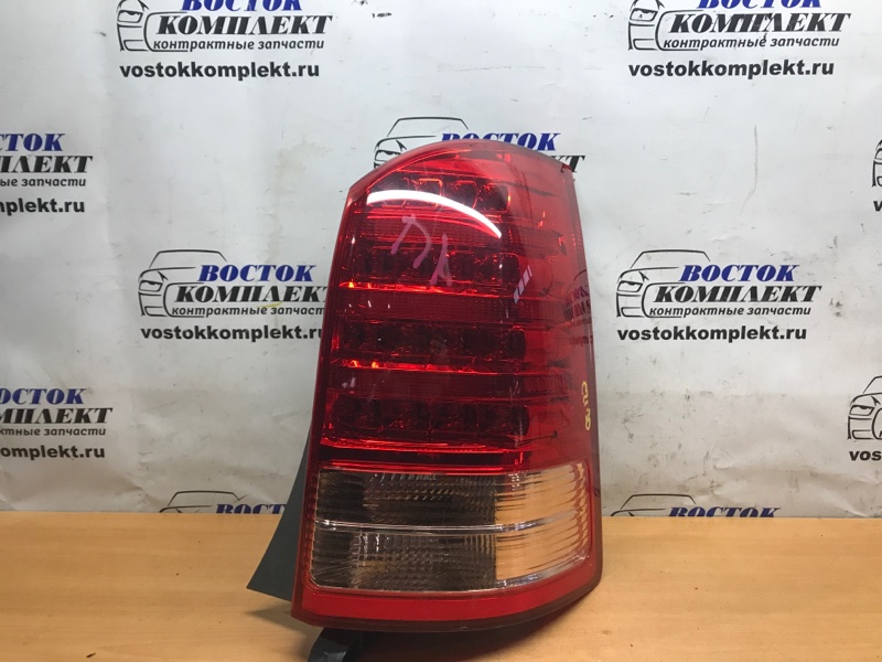 Фонарь стоп-сигнала Toyota Sienta 2007 NCP85G 1NZ-FE прав