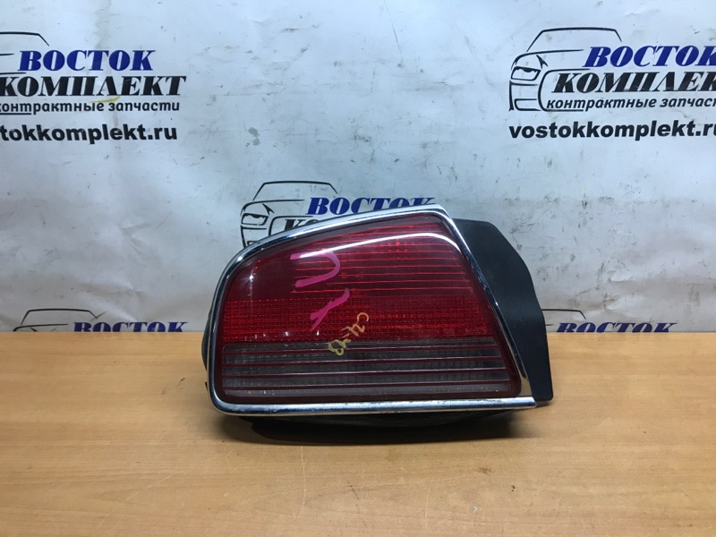 Фонарь стоп-сигнала Nissan President 2000 JHG50 VH45D лев