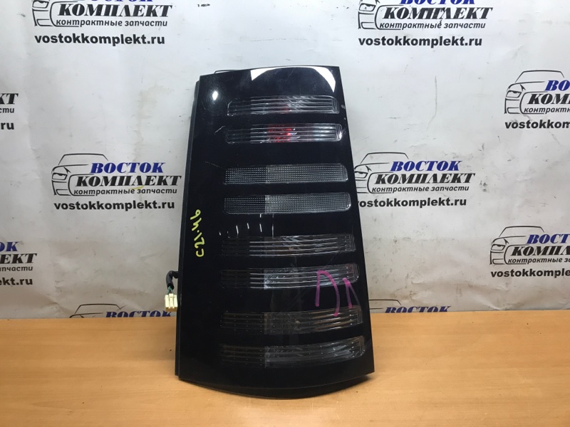 Фонарь стоп-сигнала Toyota Sienta 2005 NCP85G 1NZ-FE прав