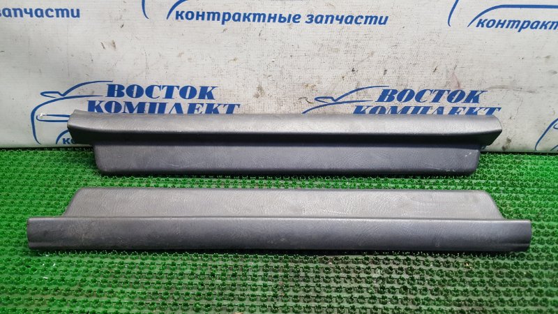 Накладка порога Honda Stepwgn RF3 K20A перед