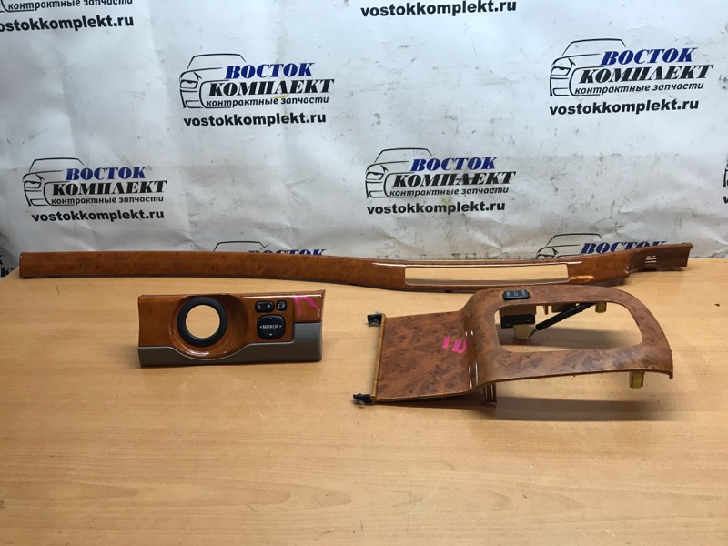 Накладка на торпедо Toyota Mark II 2002 GX115 1G-FE