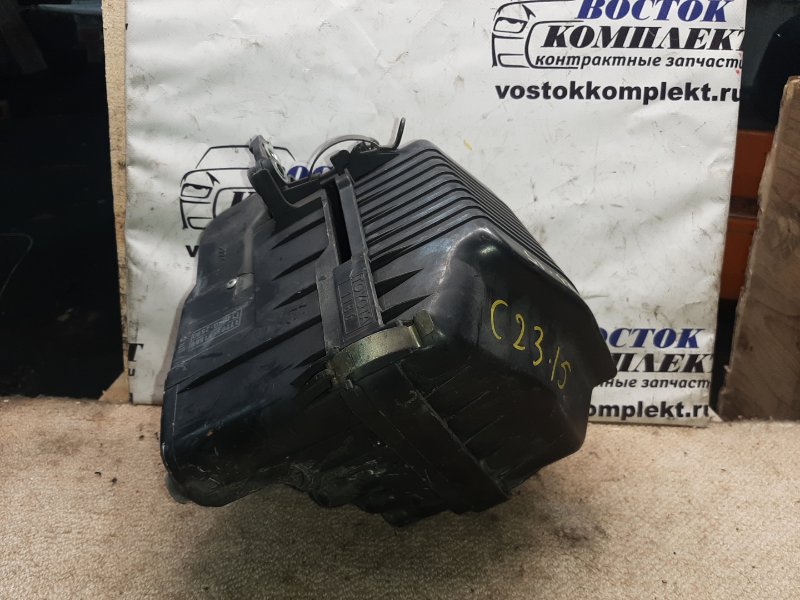 Корпус воздушного фильтра Toyota Starlet 1996 EP95 4E-FE