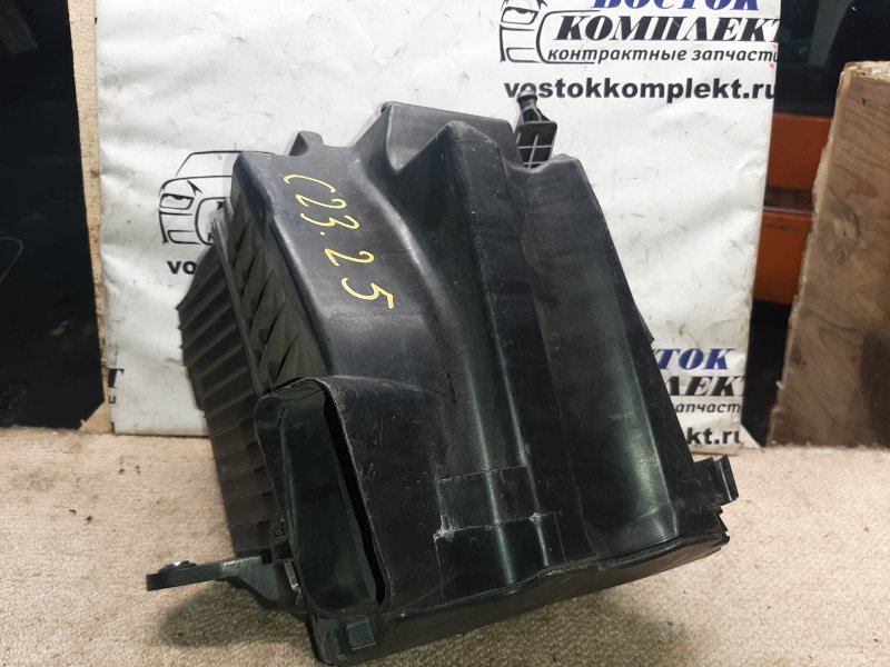 Корпус воздушного фильтра Nissan Lafesta 2006 NB30 MR20DE