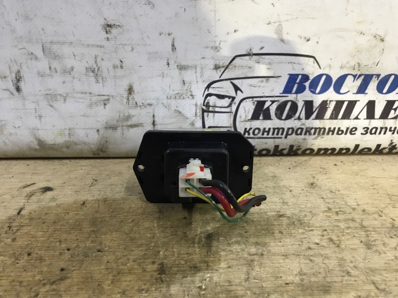 Реостат печки Mitsubishi Mirage 2012 A05A 3A90