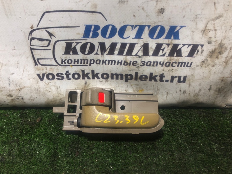 Ручка внутренняя Toyota Noah 2004 AZR60 1AZ-FSE перед лев