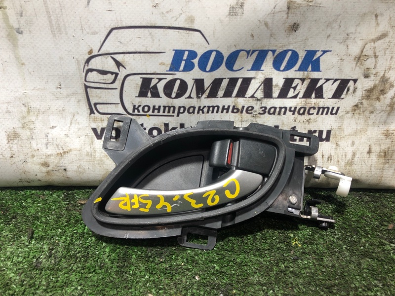 Ручка внутренняя Honda Stream 2007 RN6 R18A перед прав