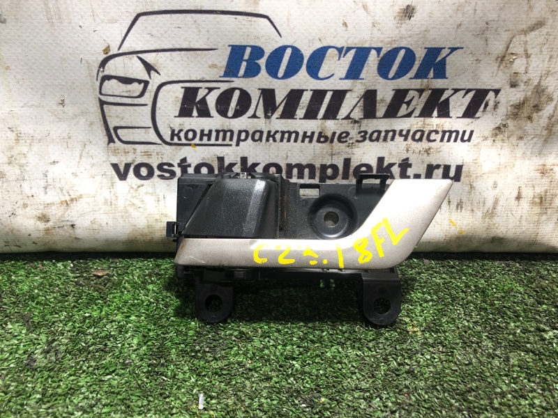 Ручка внутренняя Toyota Voxy 2008 ZRR70W 3ZR-FE перед лев