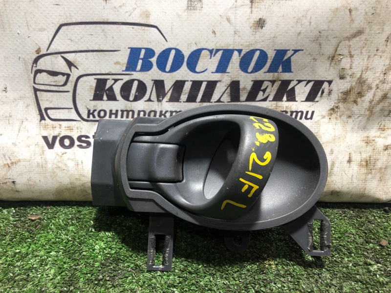 Ручка внутренняя Nissan March 2010 K13 HR12DE перед лев