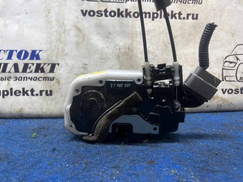 Замок дверной Nissan March 2010 K13 HR12DE перед лев