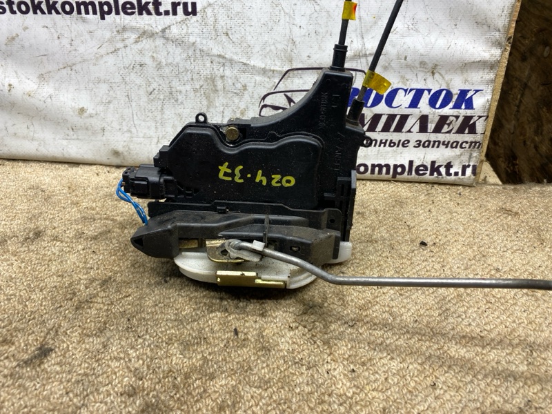 Замок дверной Mitsubishi Colt Z22A 4A90 перед лев