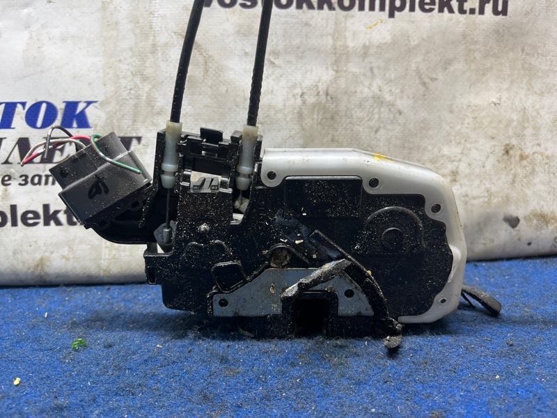 Замок дверной Nissan Serena 2010 CNC25 MR20DE перед прав