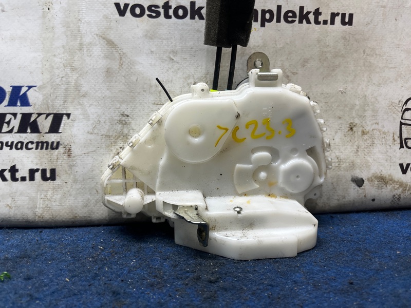 Замок дверной Honda Freed 2008 GB3 L15A перед лев