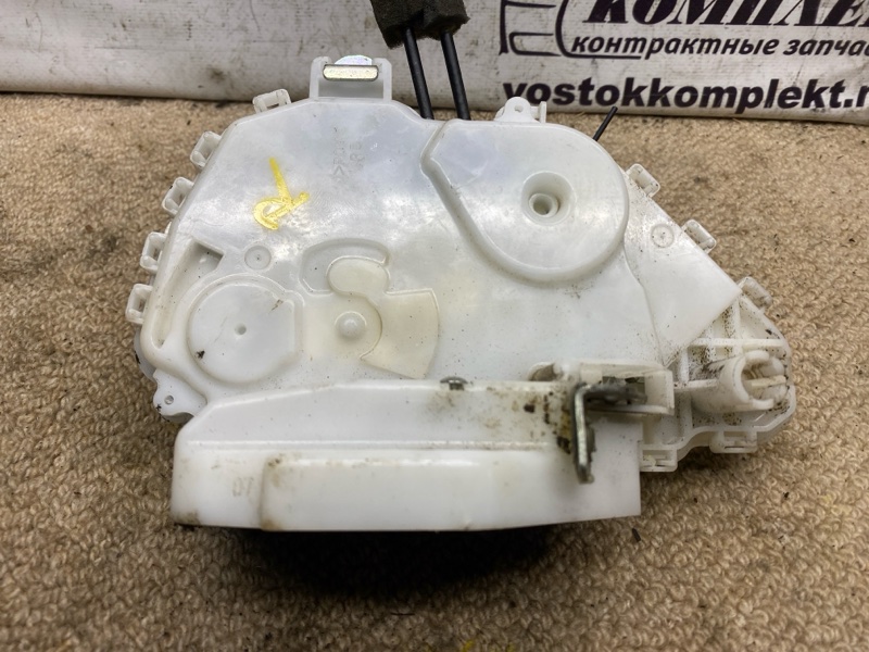 Замок дверной Honda Freed 2010 GB3 L15A перед прав