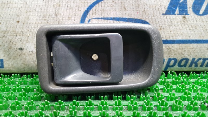 Ручка двери внутренняя Toyota Duet M100A EJ-VE