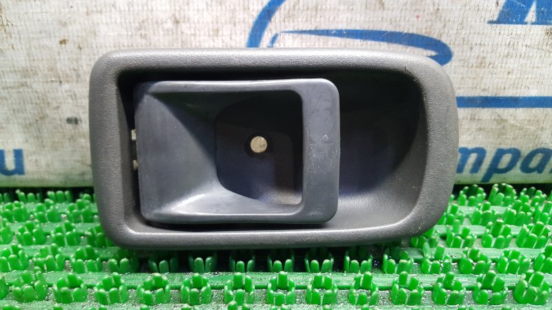 Ручка двери внутренняя Toyota Duet M100A EJ-VE