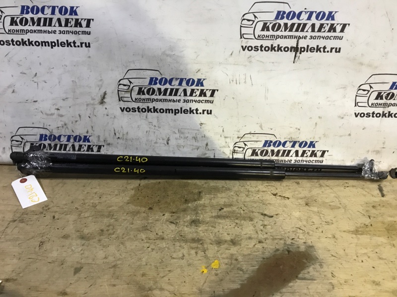 Амортизатор багажника Mazda Bongo 2007 SKF2M RF