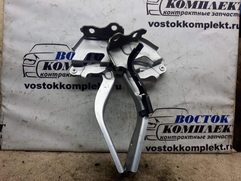 Петля капота Daihatsu COO M411S K3-VE