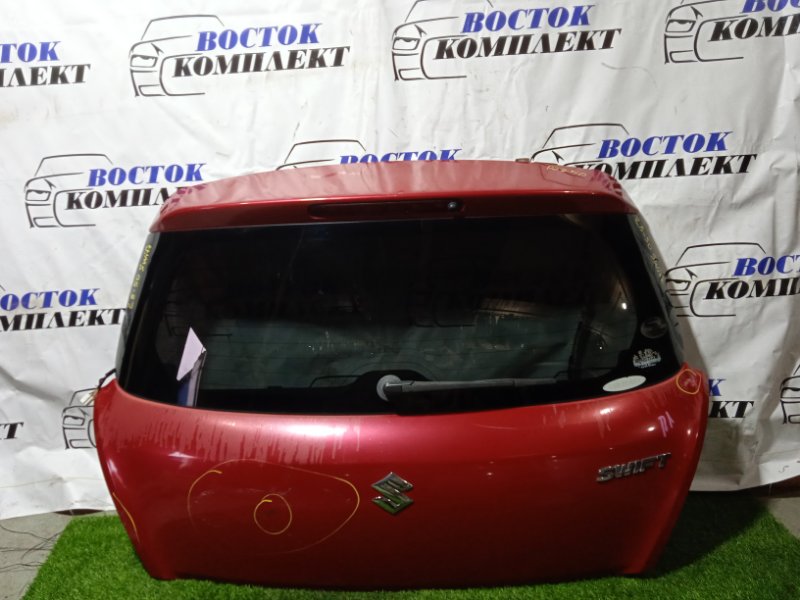 Дверь задняя багажника Suzuki Swift ZC72S K12B