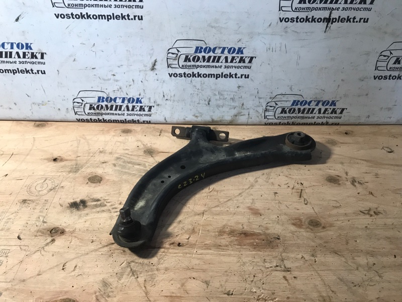 Рычаг подвески Nissan Serena 2007 C25 MR20DE перед лев